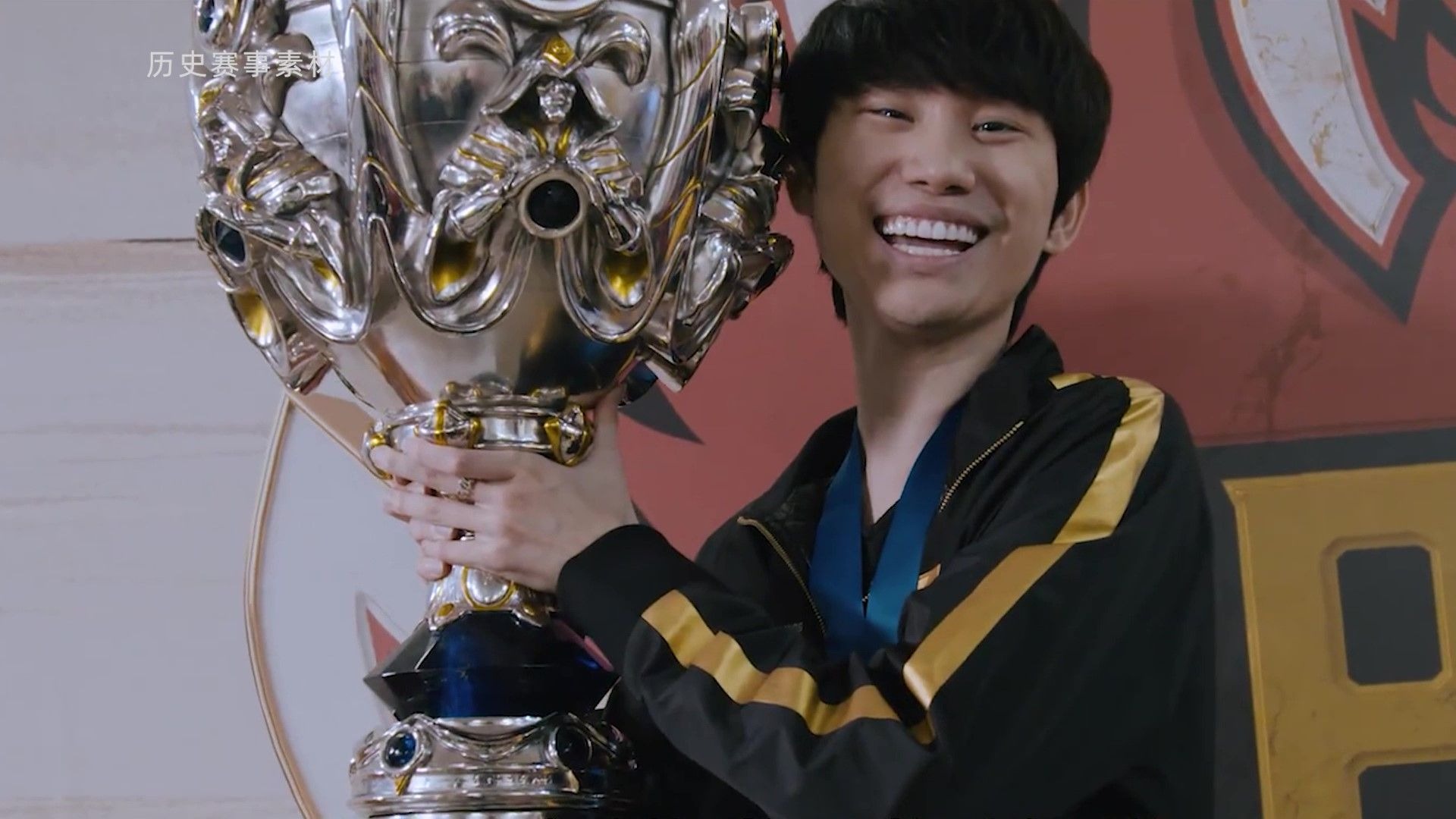 Doinb爆冷击败曼联，突破纪录引爆全场！